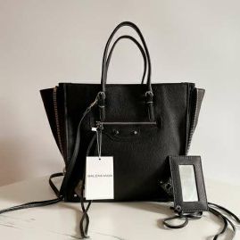 Picture of Balenciaga Lady Handbags _SKUfw107051427fw